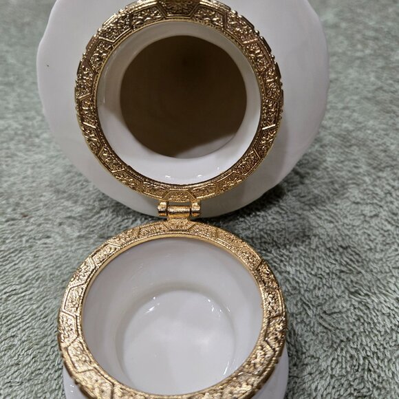 Ceramic Christmas Tree Trinket Box - Picture 4 of 6